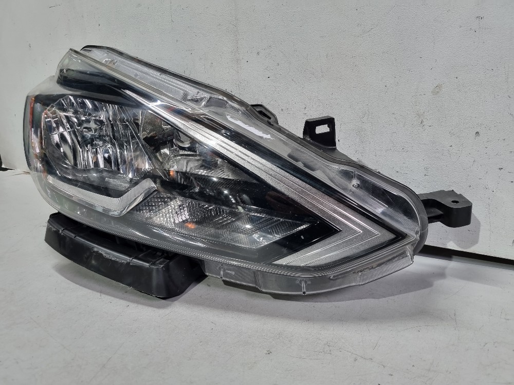 Farol Direito Nissan Sentra 2017/2020 Recuperado E Original. Direito/passageiro 3