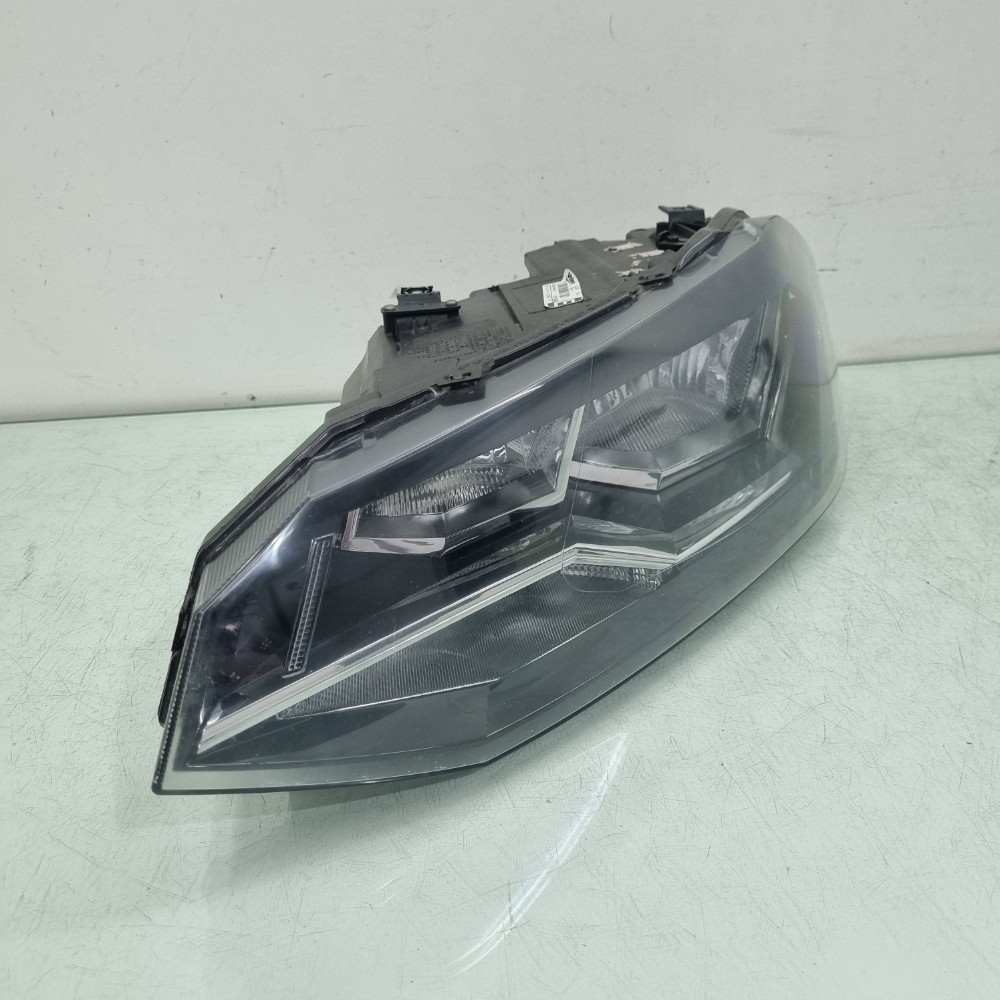 Farol Friso Cromado Esquerdo Volkswagen Polo 2017/2022 Esquerdo/motorista 2