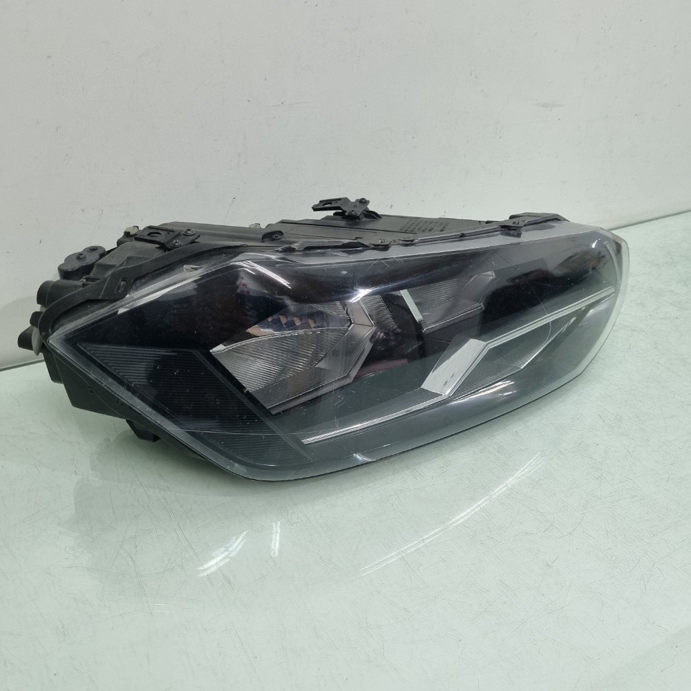 Farol Direito Friso Cromado Volkswagen Polo 2017/2019 Direito/passageiro 3