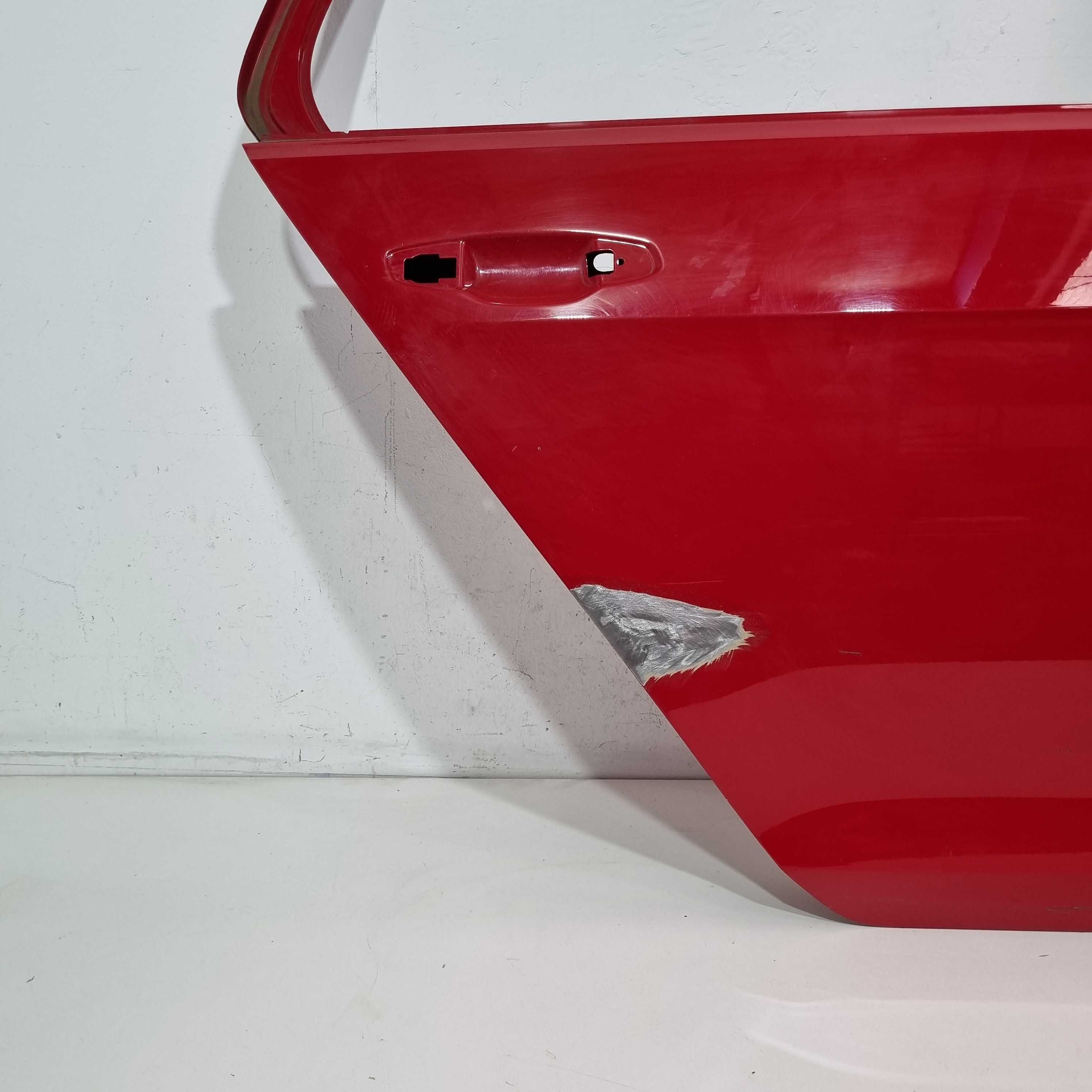 Porta Traseira Do Lado Direito Volkswagen Golf 2015/2018 Traseira Esquerdo Vermelho 1