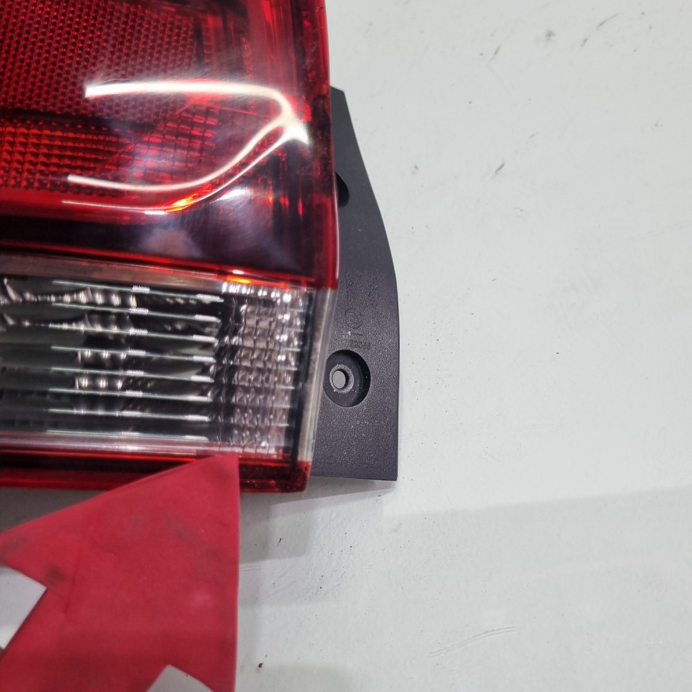 Lanterna Do Lado Esquerdo Chevrolet Spin Modelos 2018/2022 Esquerdo/motorista 4