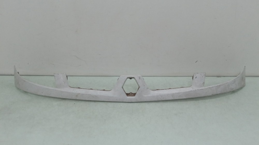 Moldura Da Grade Renault Kango Seminvo Original 2010/2015. 1