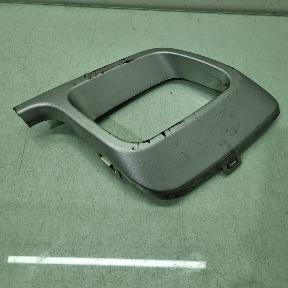 Moldura Esquerda Grade Inferior Jeep Compass Diesel 17/20 3