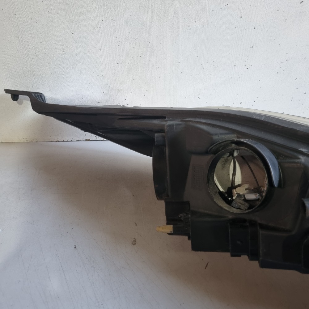 Farol Do Lado Esquerdo Ford New Fiesta Modelos 2015/2018 Esquerdo/motorista 4
