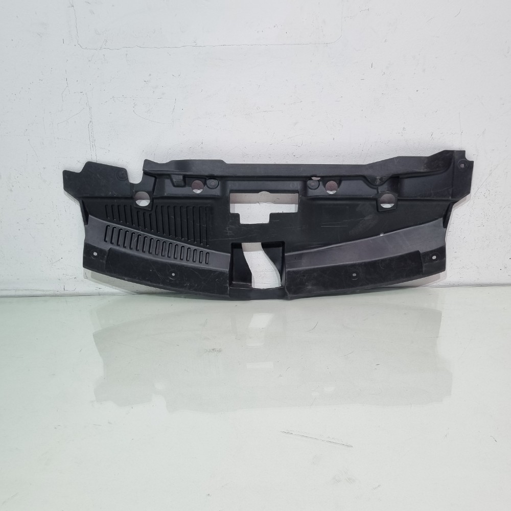 Moldura duperior Parachoque Dianteiro Tracker 2017/2020 Usad