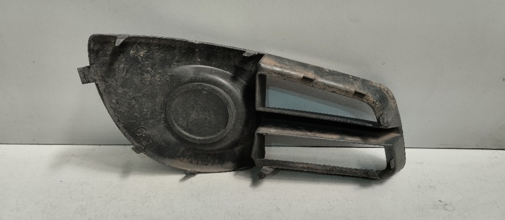 Grade Farol Milha Esquerdo Renault Montana 2011/2016 6