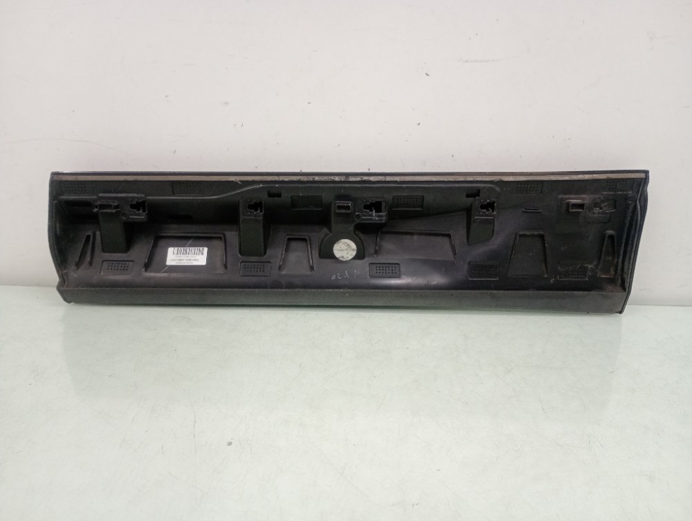 Aplique Da Porta Traseira Direita Volvo Xc60 2018/2023 4