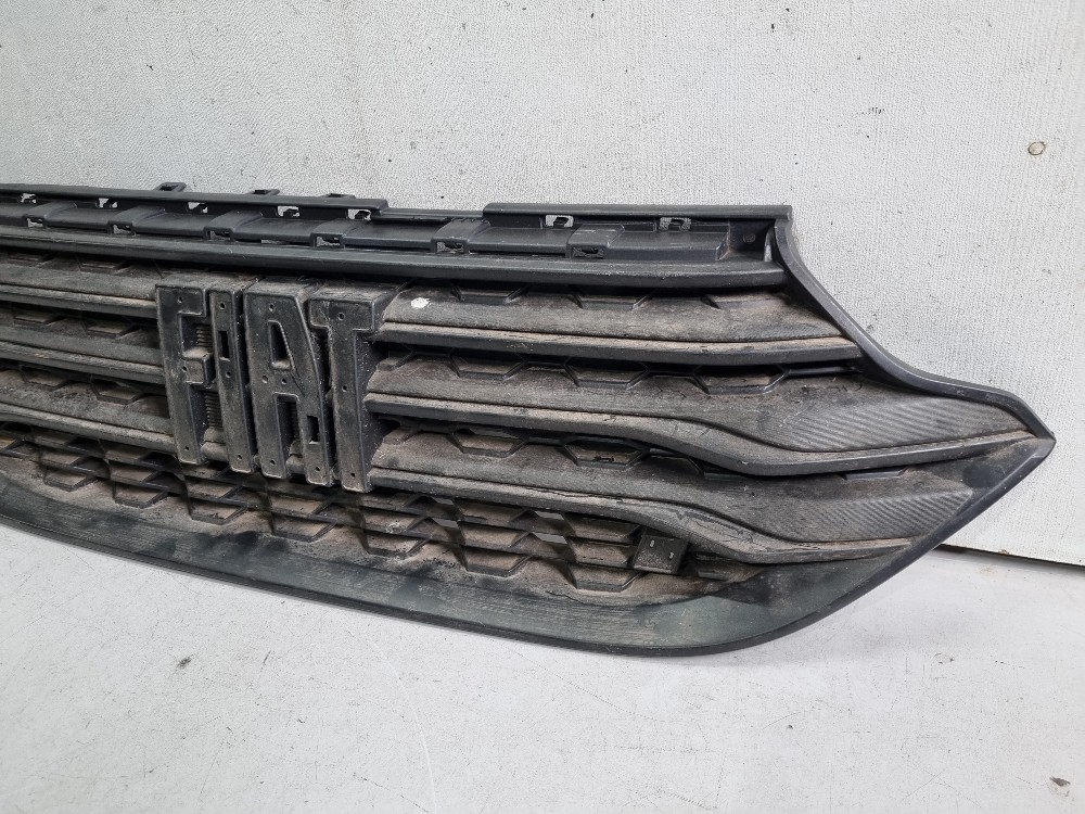 Grade Superior Frontal Fiat Strada 2022/2024 Semi-nova 5