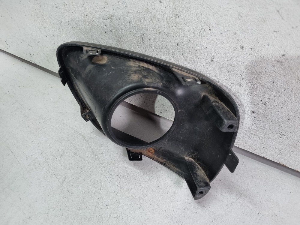 Moldura Do Farol De Milha Dir. Mobi Way 2017/2023 Semi-novo 4