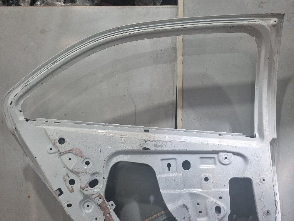Porta Traseira Do Lado Esquerdo Chevrolet Onix 2013/2019 Traseira Esquerdo 5