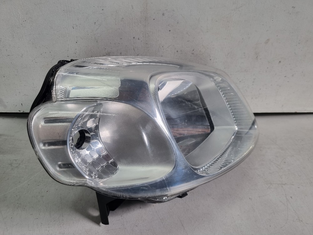 Farol Direito Fiat Uno Vivace 2010/2015 Recuperado 2