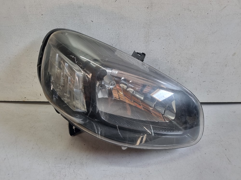 Farol Direito Máscara Negra Fiat Uno Drive 2016/ 2020 Recup. Direito/passageiro 1