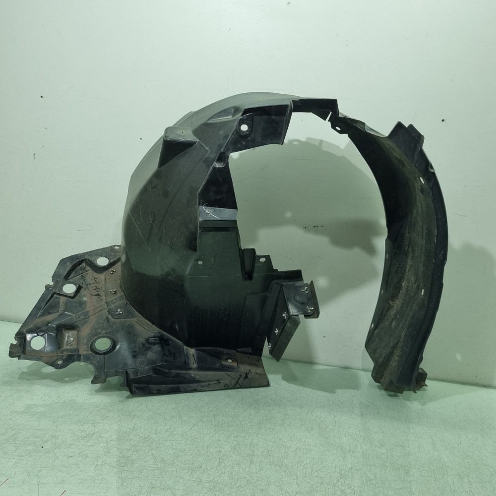 Parabarro Direito Nissan Versa 2021/2023 Semi-novo