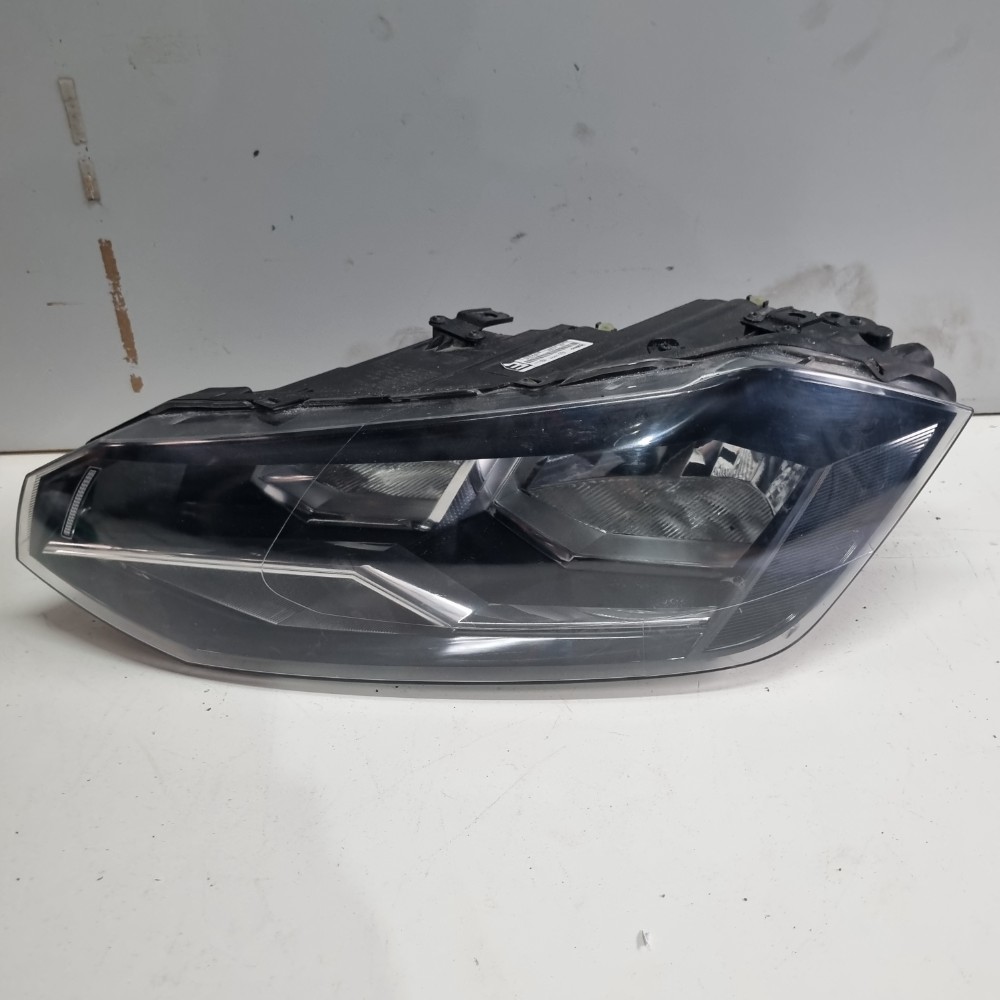 Farol Esquerdo Volkswagen Polo 2017/2020 Recuperado