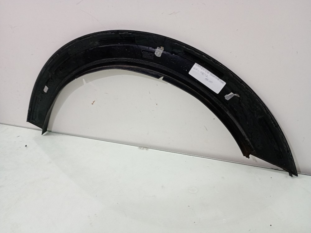 Moldura Paralama Traseira Direita Vw Saveiro Cross 2009/2012 2