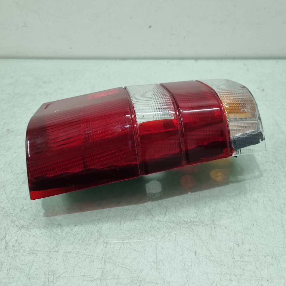Lanterna Do Lado Direito Fiat Fiorino Modelos 2005/2012 Direito/passageiro 2