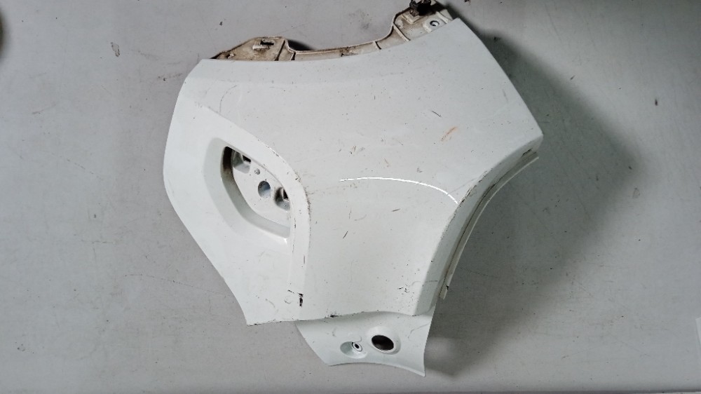 Ponteira Lado Esq Do Para-choque Tras. Kwid 2022/2025 Usado. 1