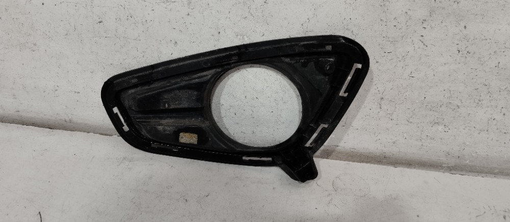 Moldura Farol De Milha Direito Hyundai Hb20 2012/2015 Usado. 2