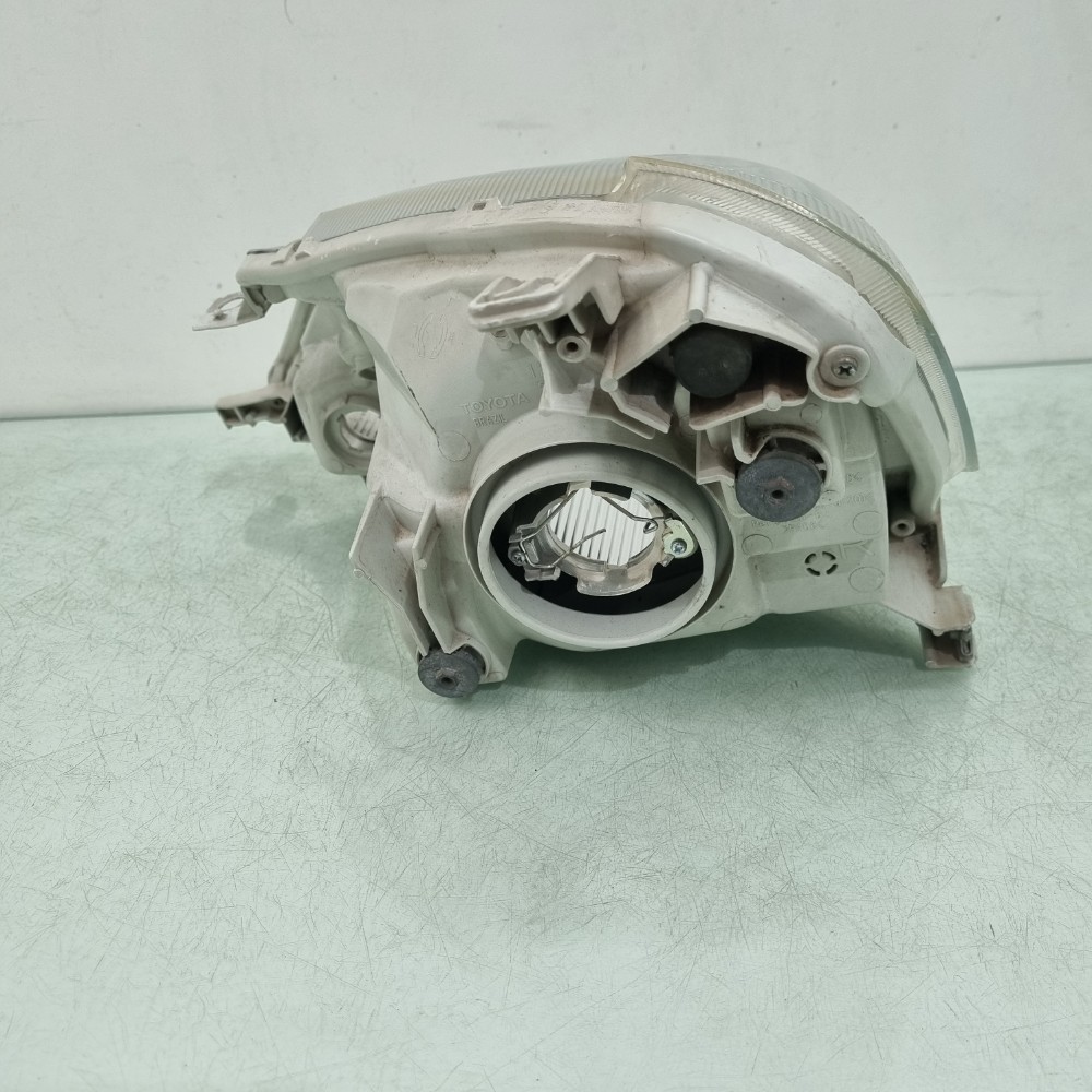 Farol Lado Direito Toyota Etios 2013/2015 Direito/passageiro 4