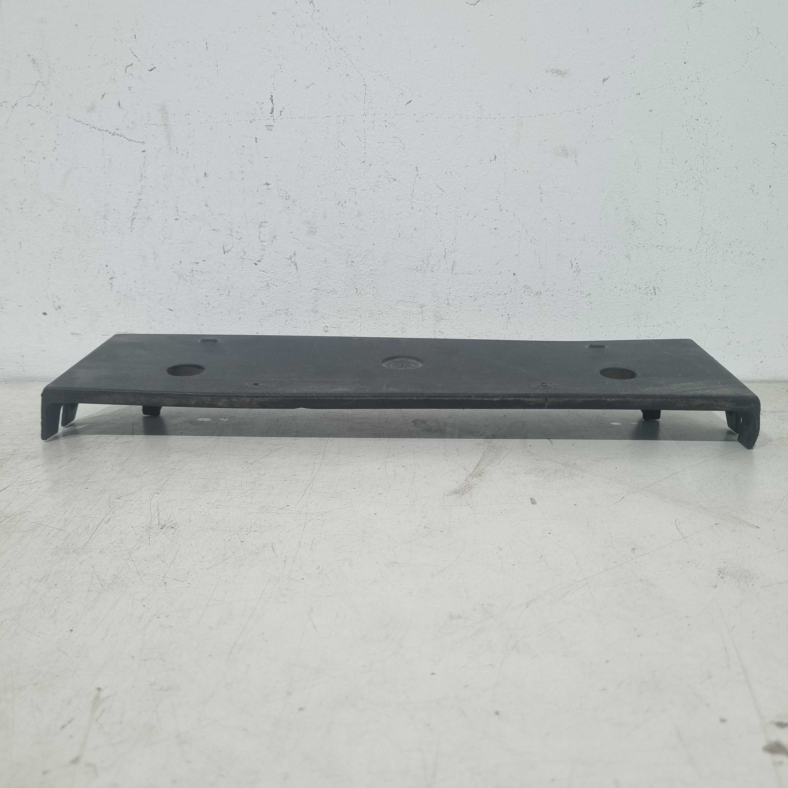 Suporte Da Placa Dianteira Toyota Etios Modelos 2016/2019 Preto 3