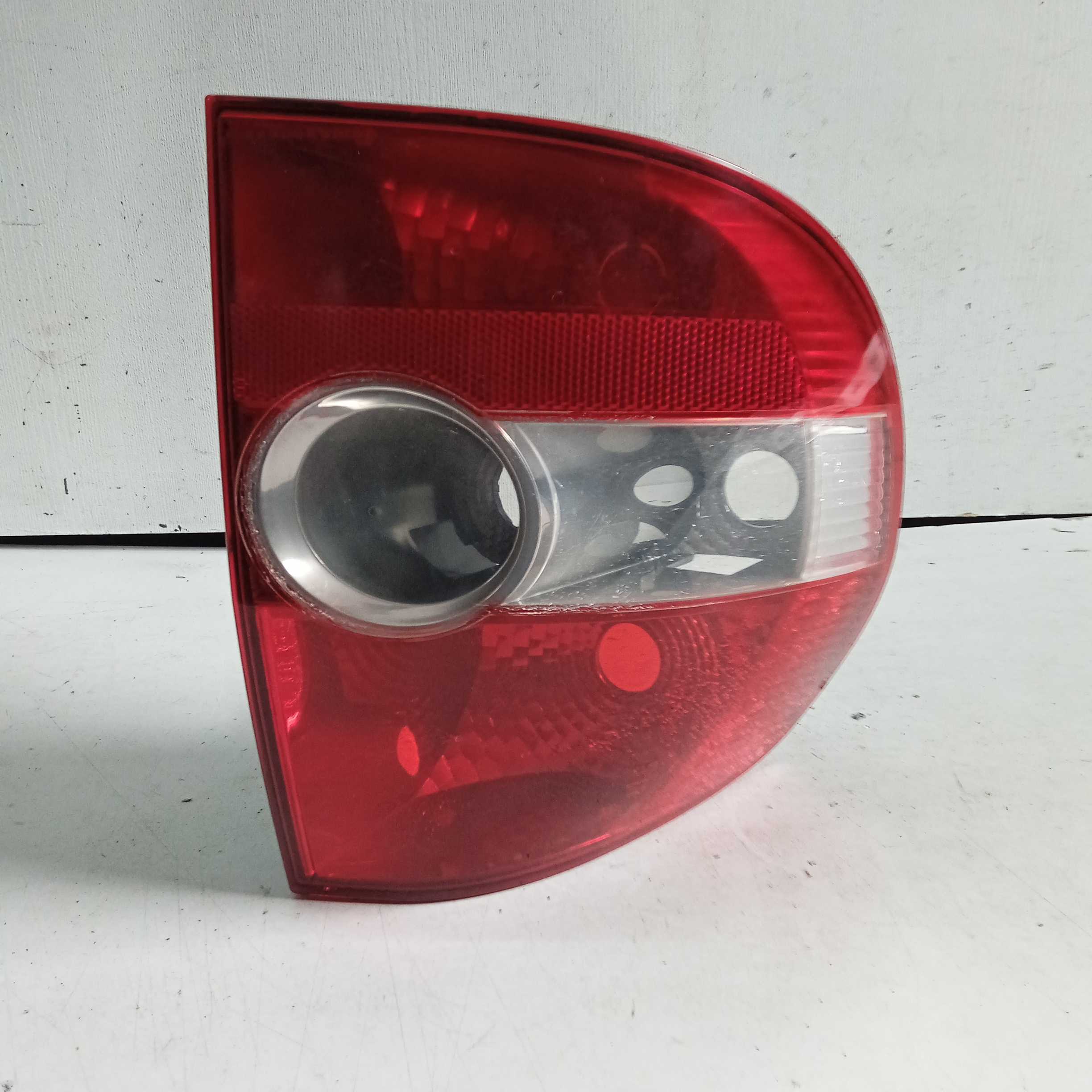 Lanterna Esquerda Volkswagen Fox Ano 2005 / 2010 Recuperada 1