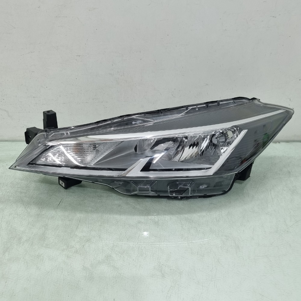 Farol Lado Esquerdo Sem LED Nissan Kicks 2021 à 2024 1