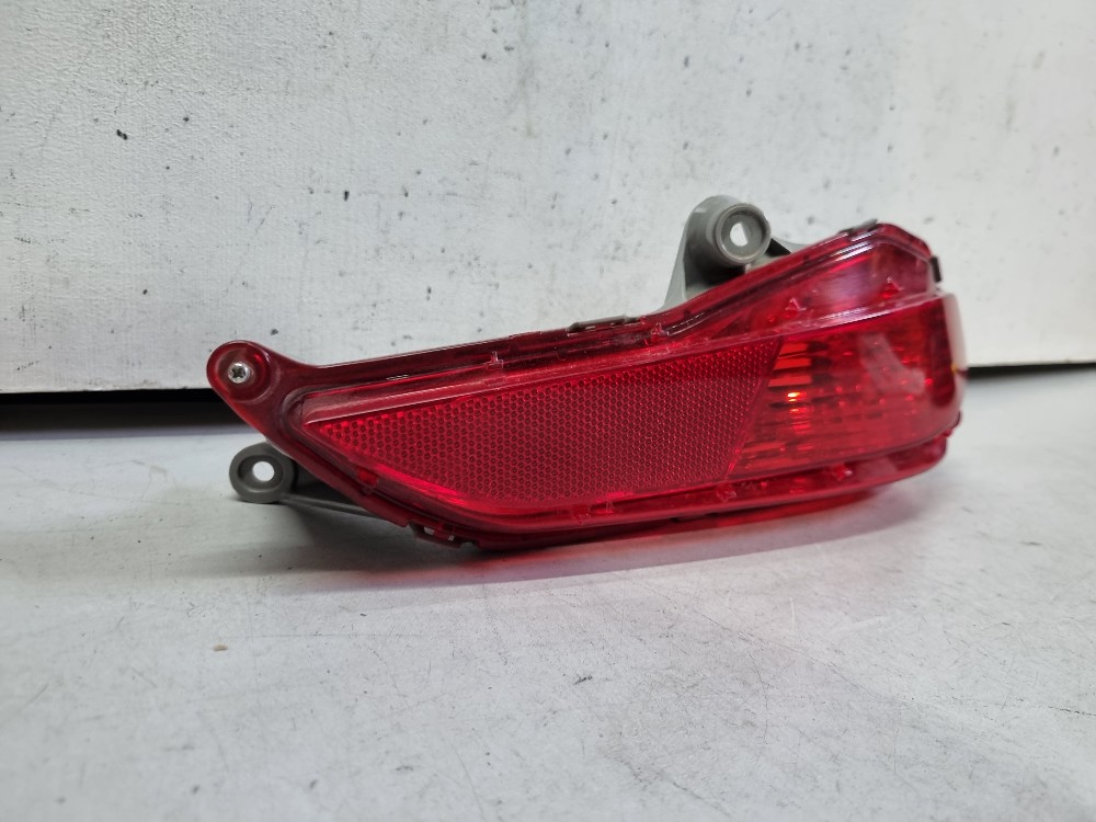 Luz Neblina Direira Toyta Yaris Sedan 2018/2022 Original Rec 4