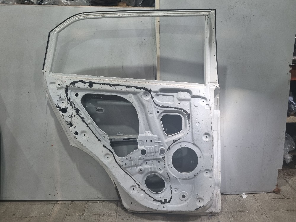 Porta traseira esquerda Hyundai Creta 2017/2022 recuperada 4
