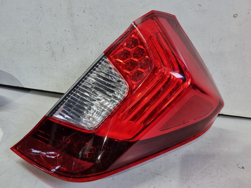 Lanterna Direita Com Led Honda Fit 2016/2020 Recuperado Direito/passageiro