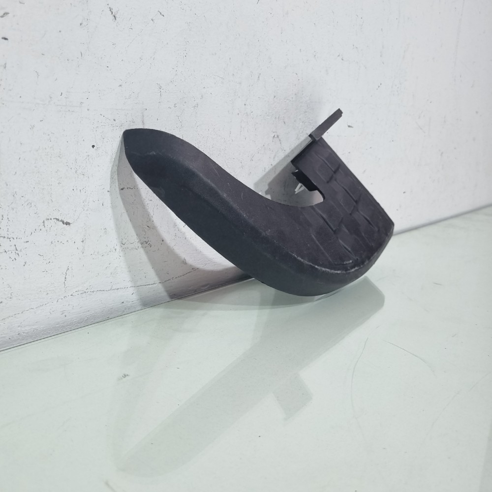 Moldura Lateral Da Ponteira Pisante Chevrolet S-10 2012/2017 3