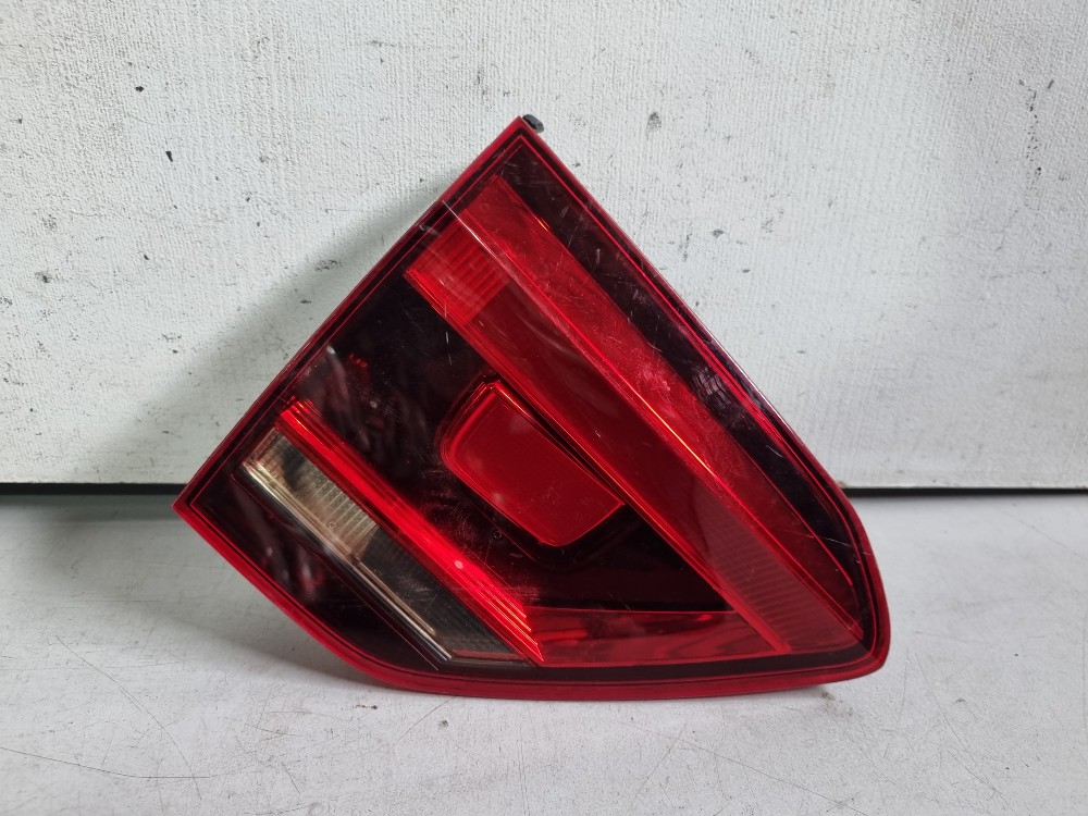 Lanterna Esquerda Da Tampa Traseira Fox 2015/2019 Recuperado 1