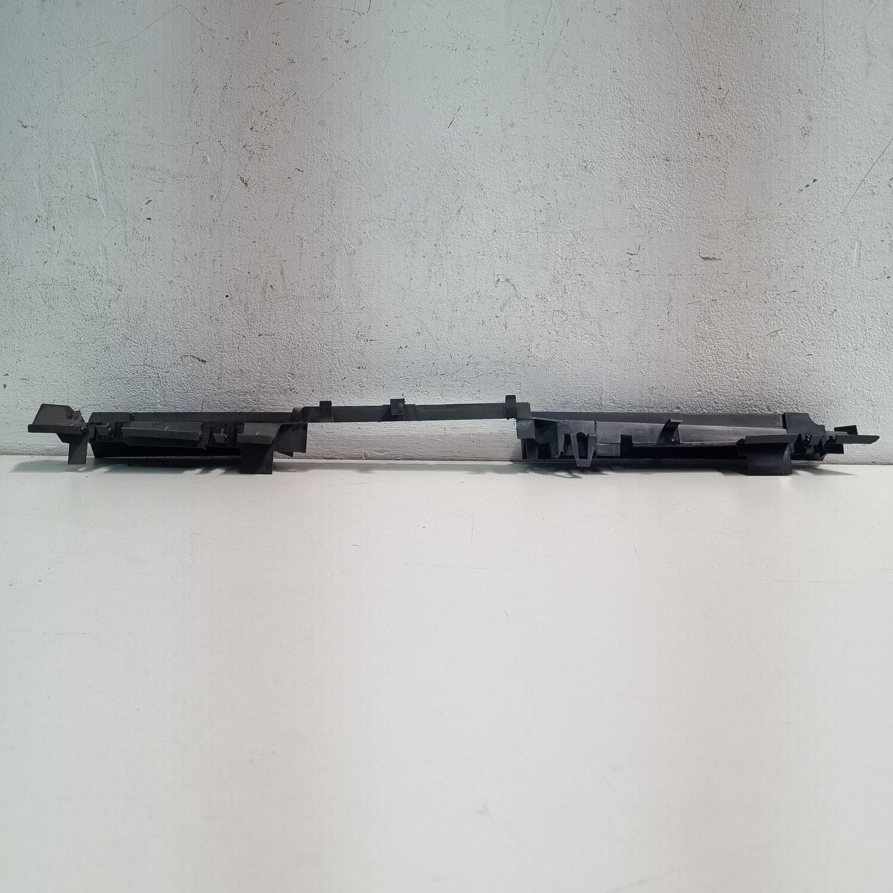 Defletor Superior Do Radiador Renault MEGANE 2007/2012 Nova