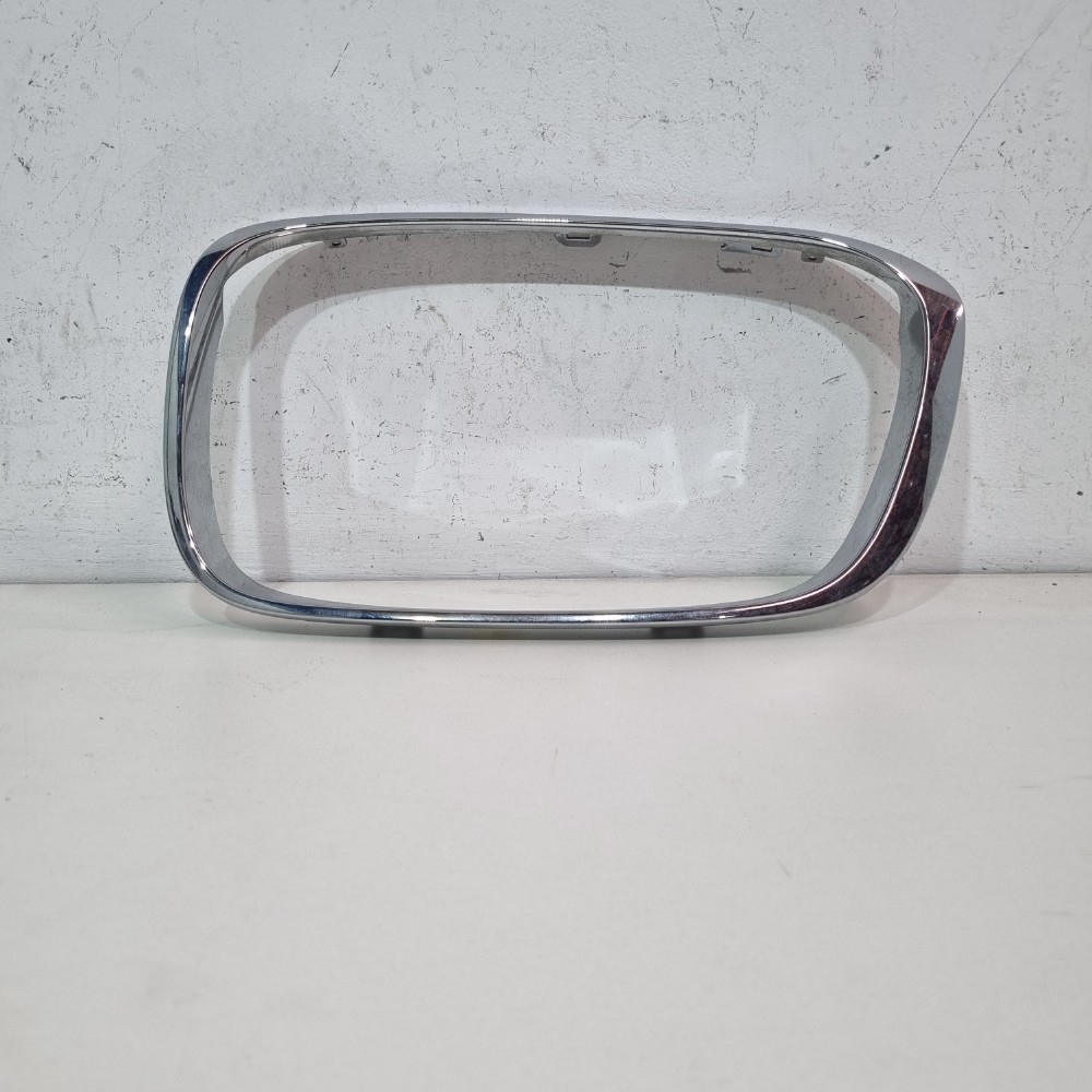 Friso Da Grade Superior Bmw X1 Modelos 2016/2017/2018/2019 10