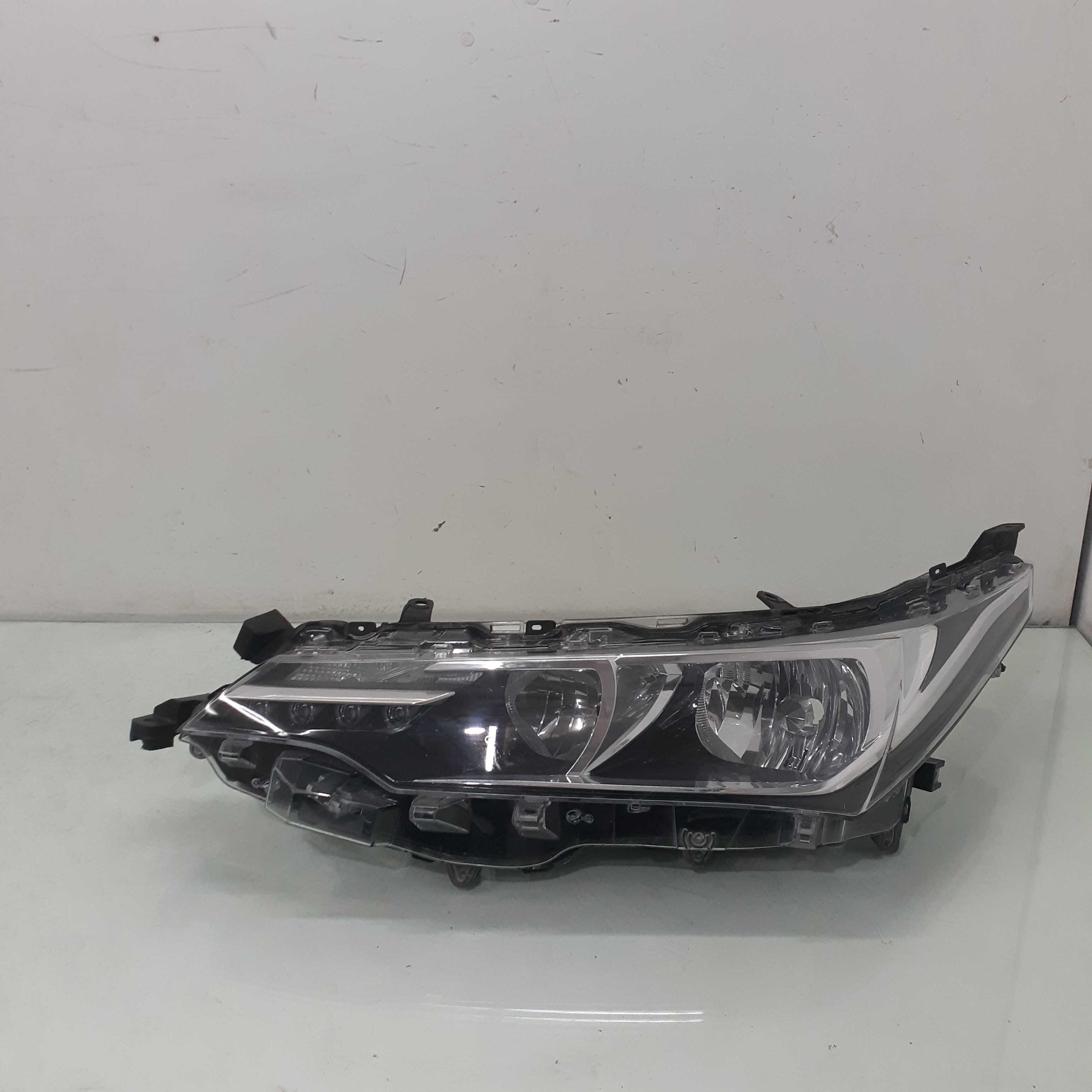 Farol Esquerdo Corolla 2014 / 2018 Recuperado Original 1