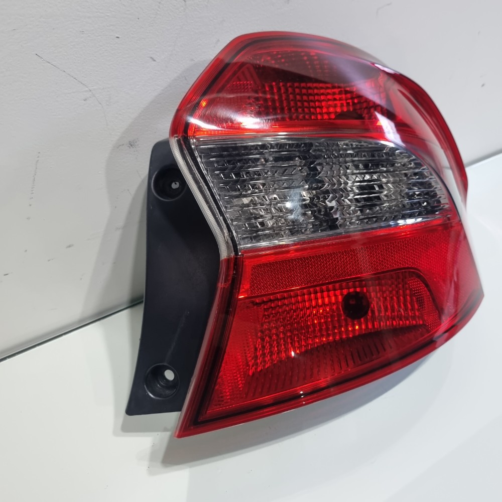 Lanterna Fumê Do Lado Direita Ford Ka Sedan 2018/2022 Direito/passageiro 2