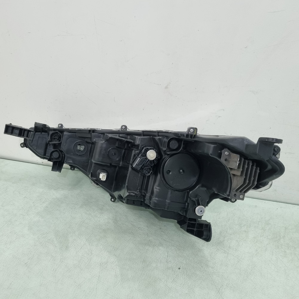 Farol Lado Direito Toyota Corolla Cross 2023/2025 Recuperado 4