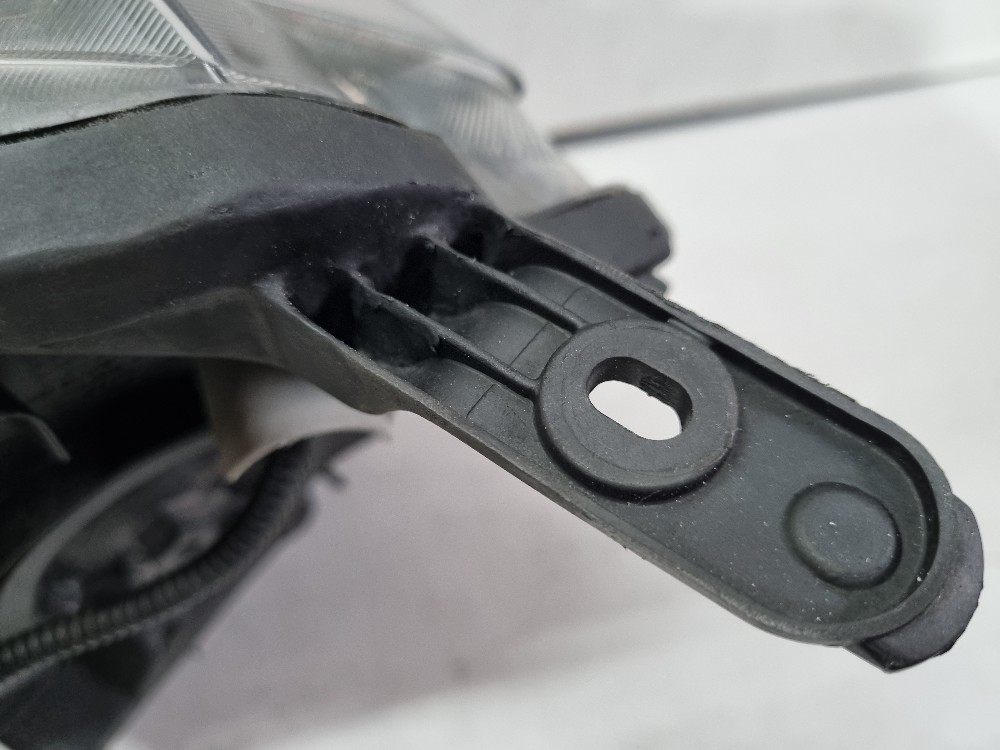 Farol Direito Nissan Sentra 2017/2020 Recuperado E Original. Direito/passageiro 8