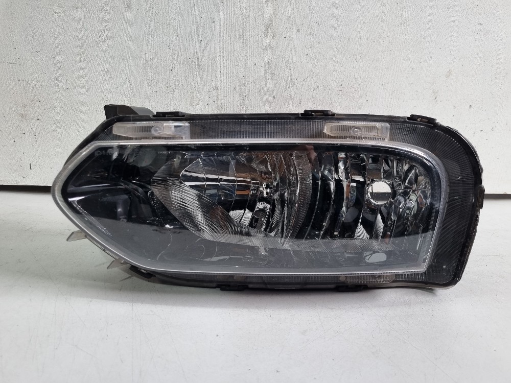 Farol Esquerdo Inferior Do Renault Kwid 2022/2025 Seminovo. 1