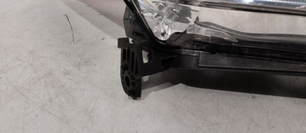Farol Direito Do Honda Hr-v 2019 / 2022 Direito/passageiro 3