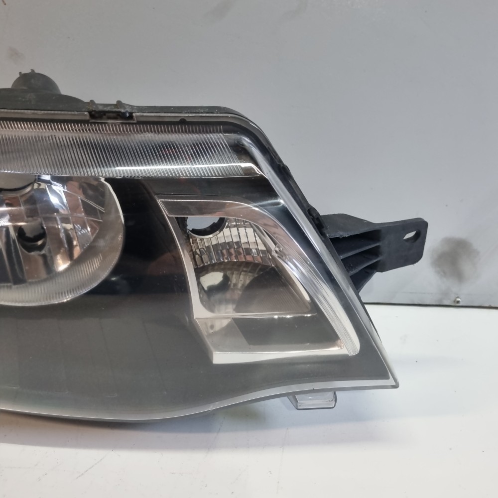 Farol Do Lado Direito Renault Kwid Modelos 2017/2022 Direito/passageiro 3