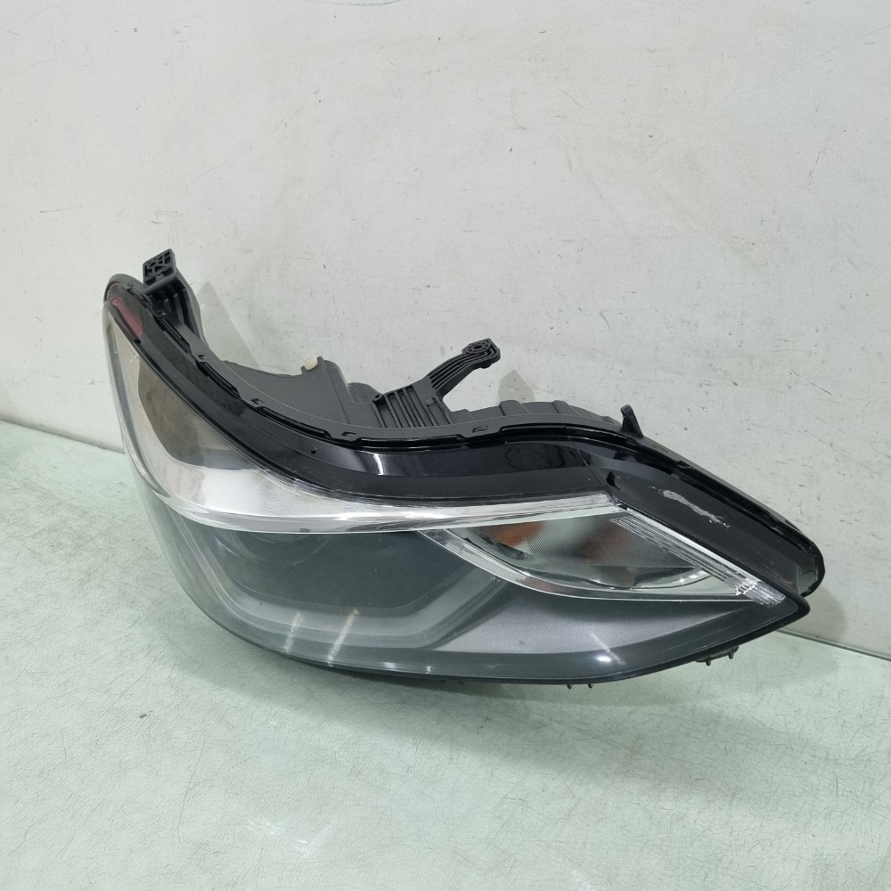 Farol Direito Com Led Chevrolet Cruze 2017/2024 Direito/passageiro 2