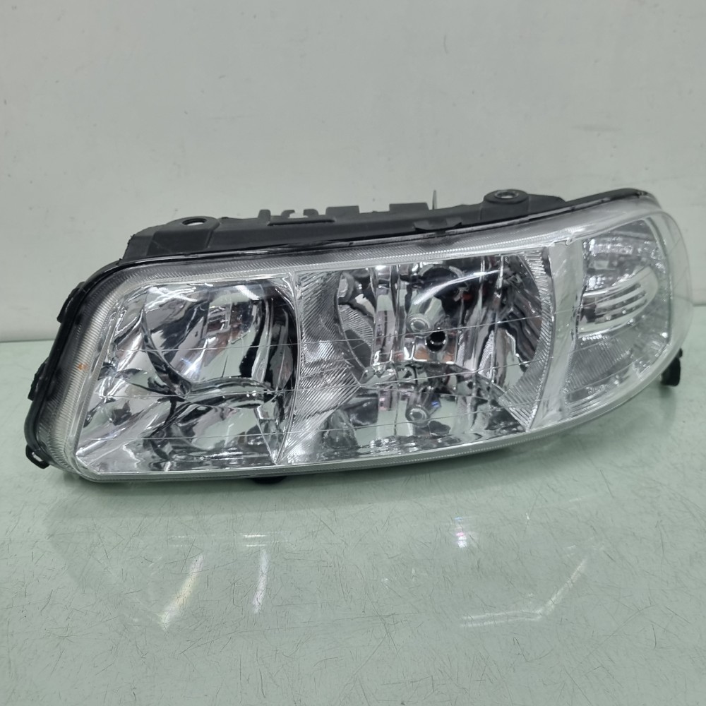 Farol Esquerdo Cromado Volkswagen Gol 2001/2005 Original Esquerdo/motorista 1
