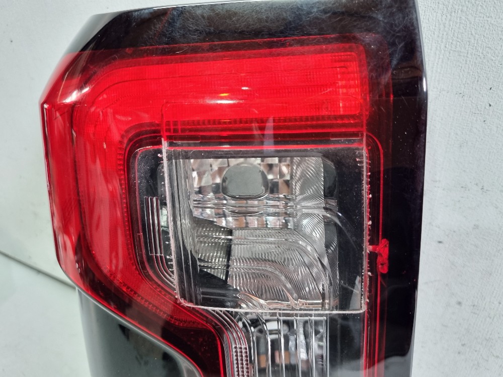 Lanterna Esquerda Ford Ranger 2023/2025 Recuperada 4