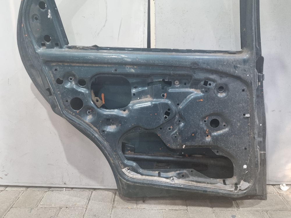 Porta Traseira Do Lado Esquerdo Fiat Palio 1997/2013 Traseira Esquerdo 6