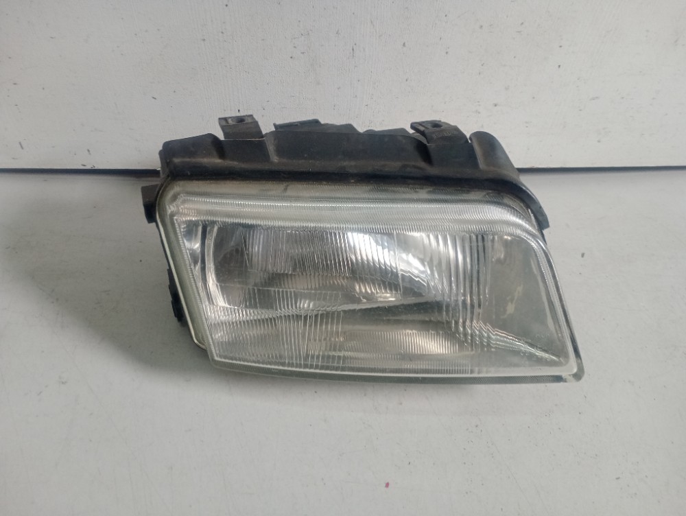 Farol Direito Para  Audi A4 1995/1998 Direito/passageiro 1