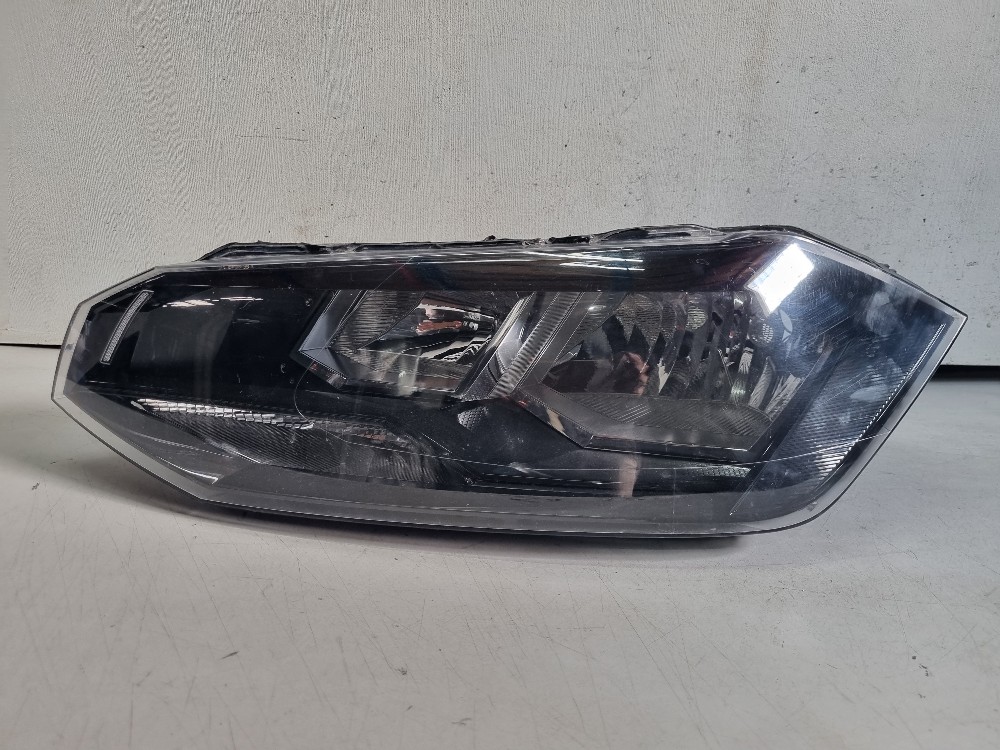 Farol Esquerdo Friso Preto Volkswagen Polo 2017/2019 Esquerdo/motorista 1