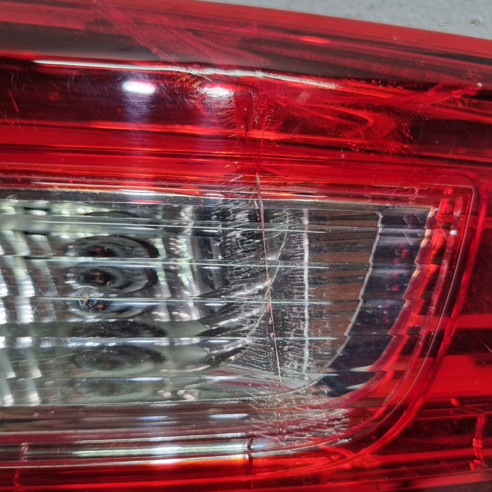 Lanterna Do Lado Direito Mitsubishi Asx Modelos 2010/2016 Direito/passageiro 9