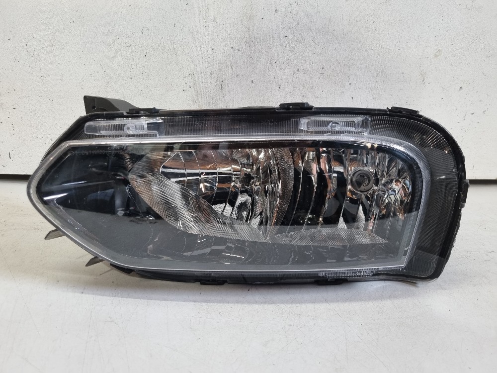Farol Esquerdo Inferior Do Renault Kwid 2022/2025 Recuperado 1