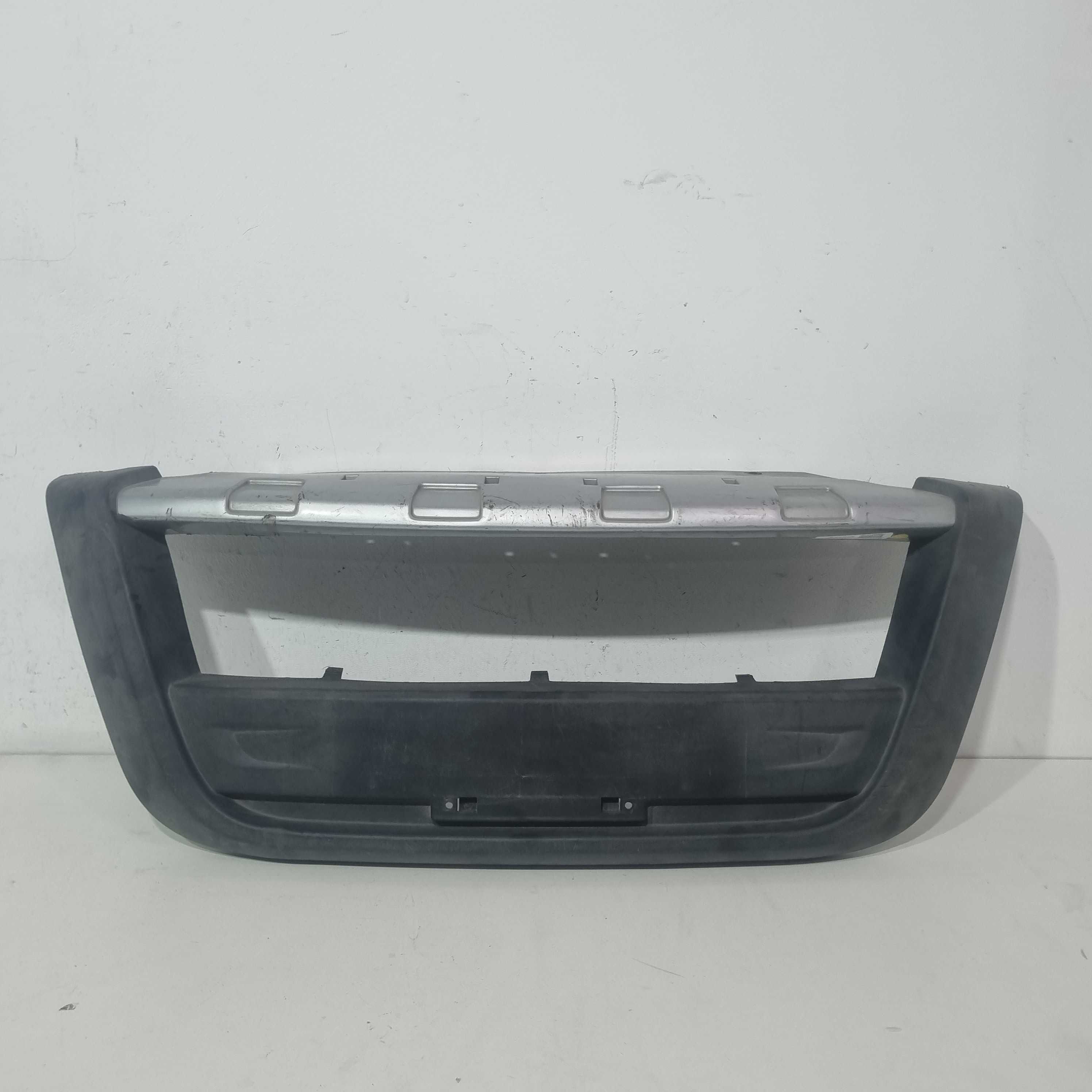 Moldura Central Para-choque Renault Stepway 2008/2011 1