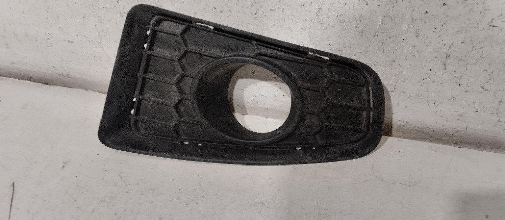 Moldura Esquerda Milha Renault Sandero 2012/2014 Recuperado 2